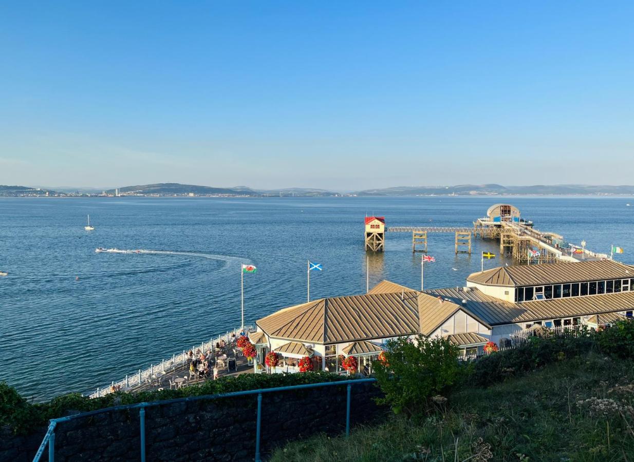 Luxury Property With Hot Tub And Sea Views Oystermouth ภายนอก รูปภาพ